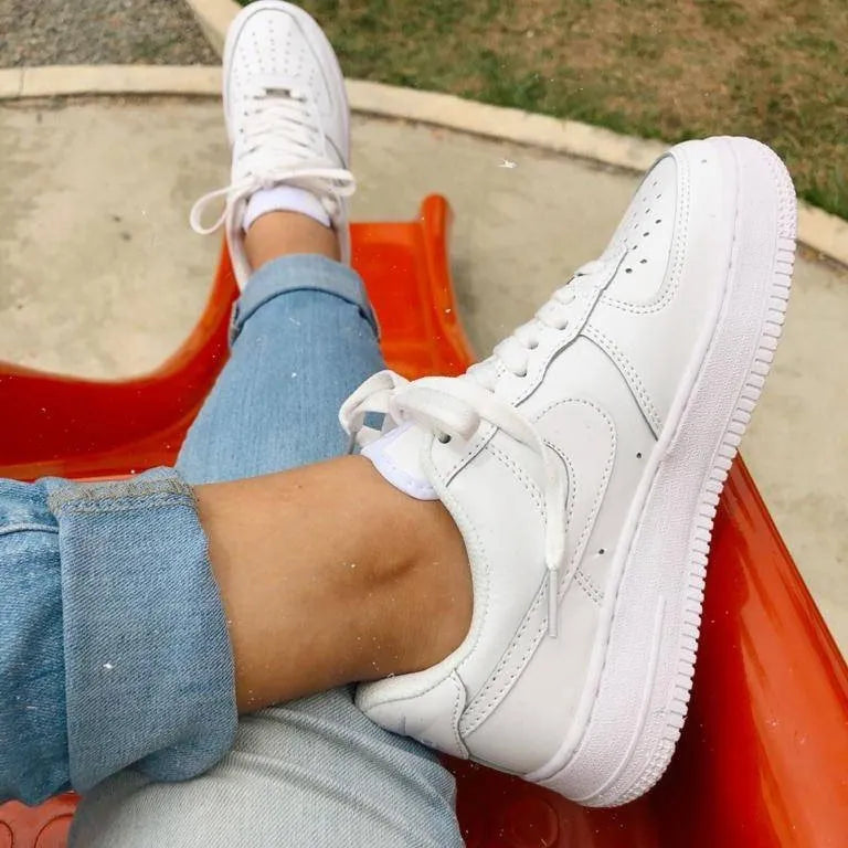 NIKE AIR FORCE ONE